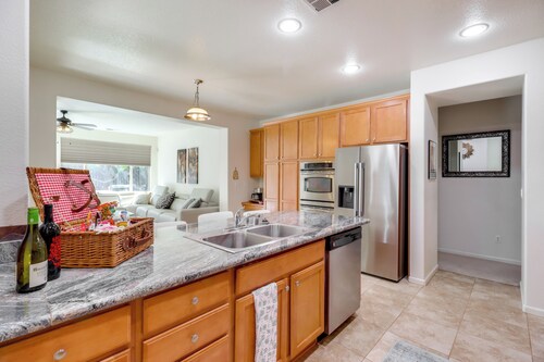 13 Mi to Slopes: Cozy Home w/ Fenced Yard in Reno