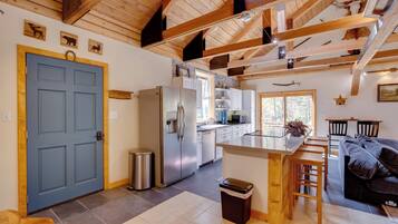 House (1 Bedroom) | Interior