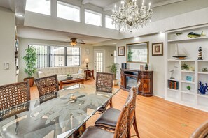 House (3 Bedrooms) | Interior - 3 Mi to Beach & Boardwalk: Riverfront Daytona Home (Holly Hill)