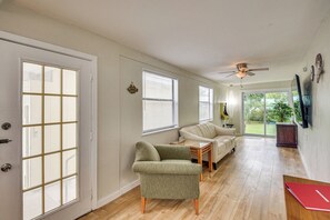 House (3 Bedrooms) | Interior - 3 Mi to Beach & Boardwalk: Riverfront Daytona Home (Holly Hill)