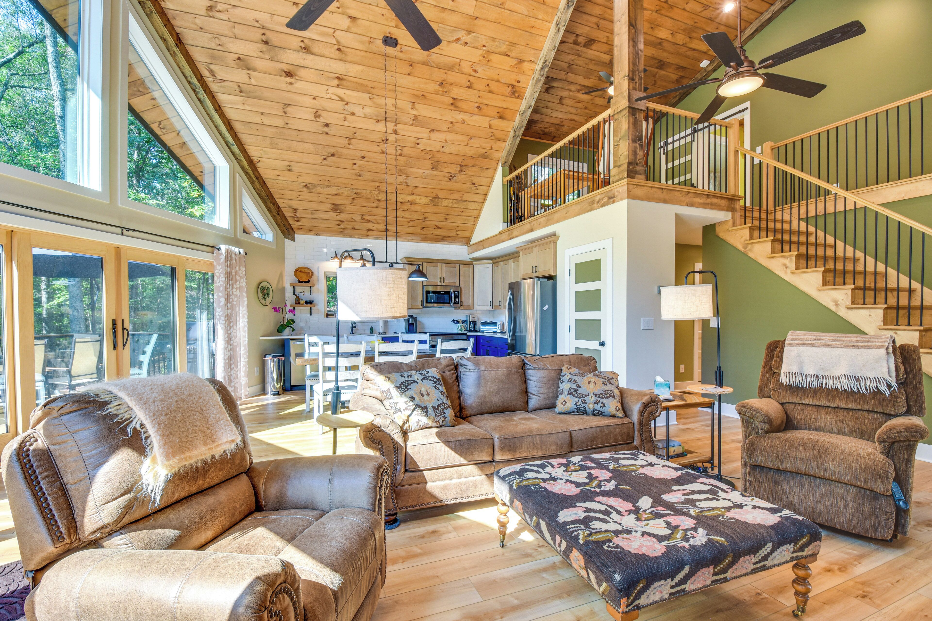 House (3 Bedrooms) | Interior