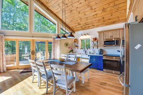 Secluded Lake Lanier Cabin w/ Game Area