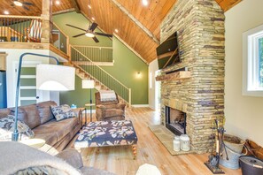 House (3 Bedrooms) | Interior
