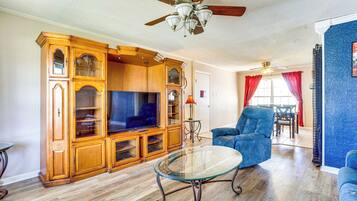 House (3 Bedrooms) | Front of property