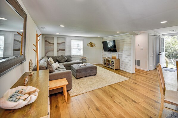 House (2 Bedrooms) | Interior