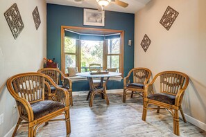 Interior - Stars & Sunsets! Door Peninsula Retreat w/ Deck (Egg Harbor)