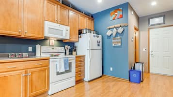 House (4 Bedrooms) | Bahagian dalam