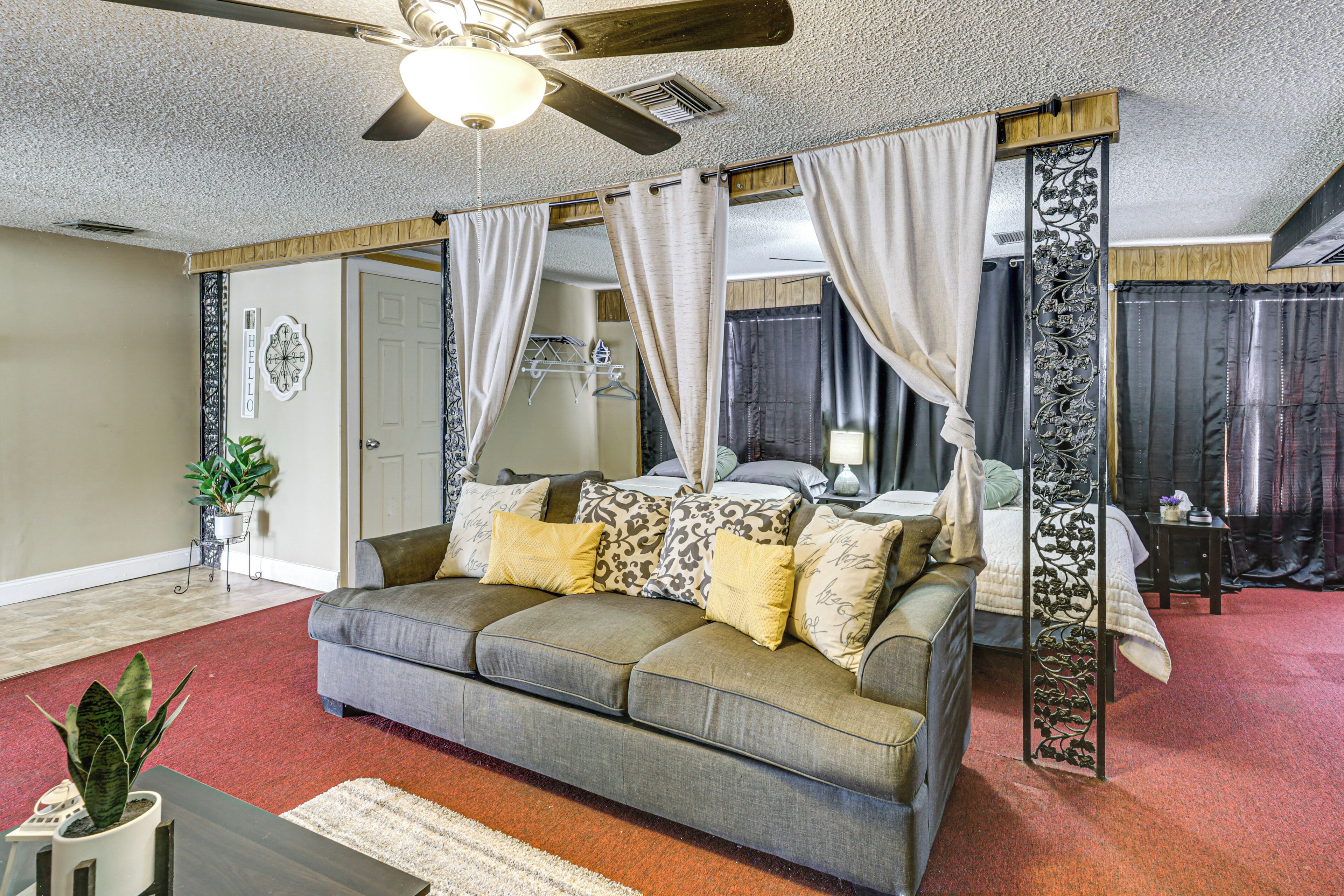 Apartment (0 Bedroom) | Interior