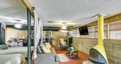 Convenient Studio w/ Private Bar in Odessa