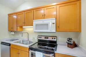 House (2 Bedrooms) | Bahagian dalam