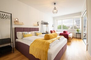 1 bedroom, iron/ironing board, free WiFi, bed sheets - Special *MODERN LISA* Apartment (Basel)
