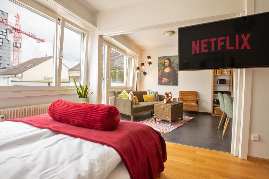 1 غرفة نوم ومكواة/لوح كي وواي فاي مجانًا وملاءات أسرّة