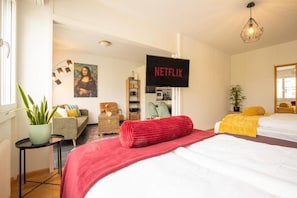 1 bedroom, iron/ironing board, free WiFi, bed sheets - Special *MODERN LISA* Apartment (Basel)