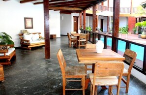 واجهة المنشأة