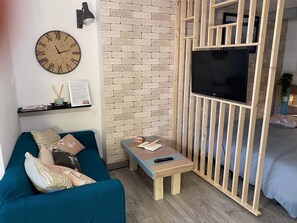 3 habitaciones, tabla de planchar con plancha, wifi y ropa de cama 