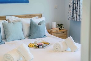 3 bedrooms, iron/ironing board, travel cot, WiFi