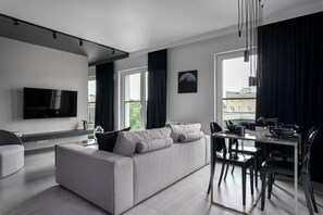 Appartement, balkon | Woonkamer