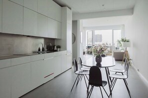 Micro-ondes, plaque de cuisson