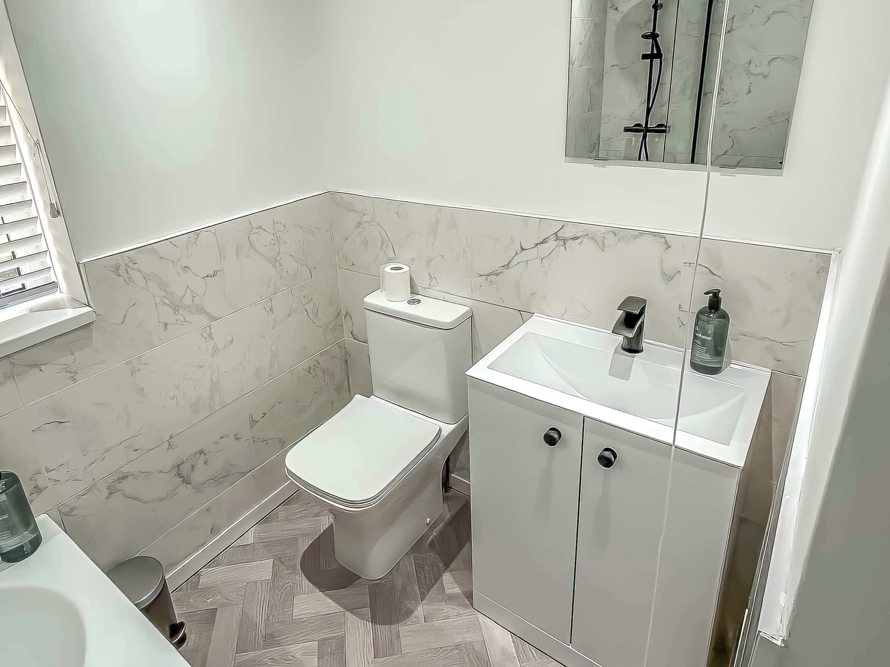 Douche, serviettes fournies