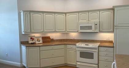 Your happy place starts at the end of this cul-de-sac!