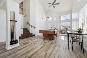 Games room - Desert Oasis with Pool & Pool Table Full Kitchen (Phoenix)