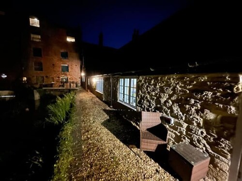 The Mill – Historic Home with Hot Tub, Sleeps 12