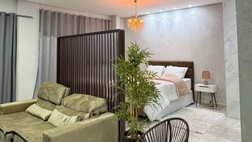 Ferros/tábuas de passar roupa, Wi-Fi, roupa de cama