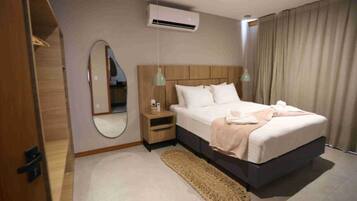 Comfort Double Room, 1 King Bed with Sofa bed, Pool View | Blackout curtains, iron/ironing board, free WiFi