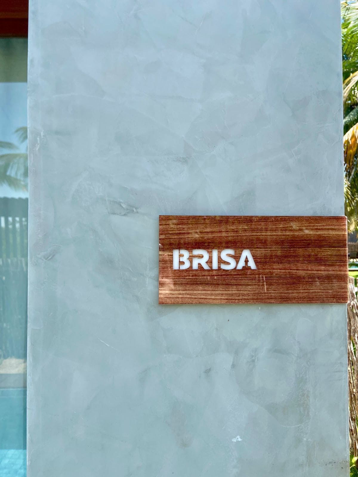 Kamar Double Comfort, 1 Tempat Tidur King dengan tempat tidur Sofa | Seprai premium, tirai kedap cahaya, dan setrika/meja setrika