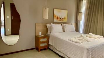 Grand Double Room, 1 King Bed with Sofa bed | Premium bedding, blackout drapes, iron/ironing board, free WiFi