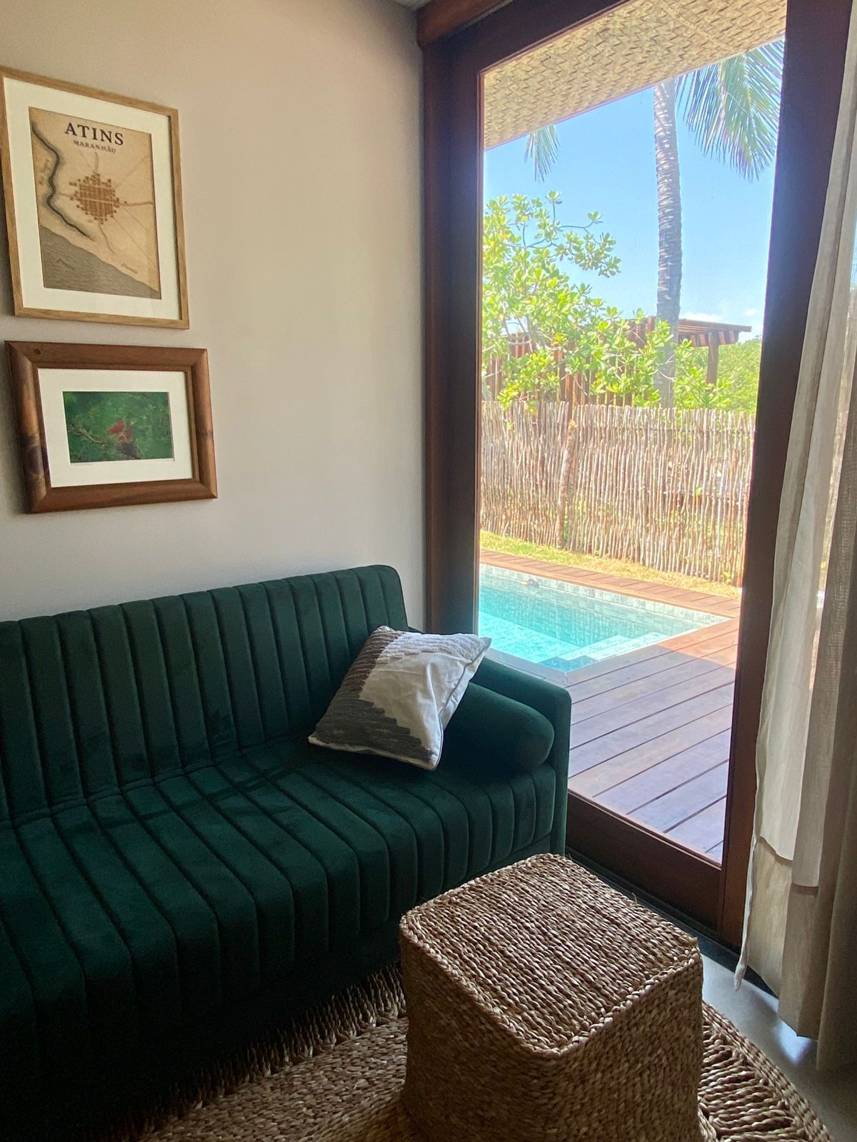 Deluxe Double Room, 1 King Bed with Sofa bed | Living area