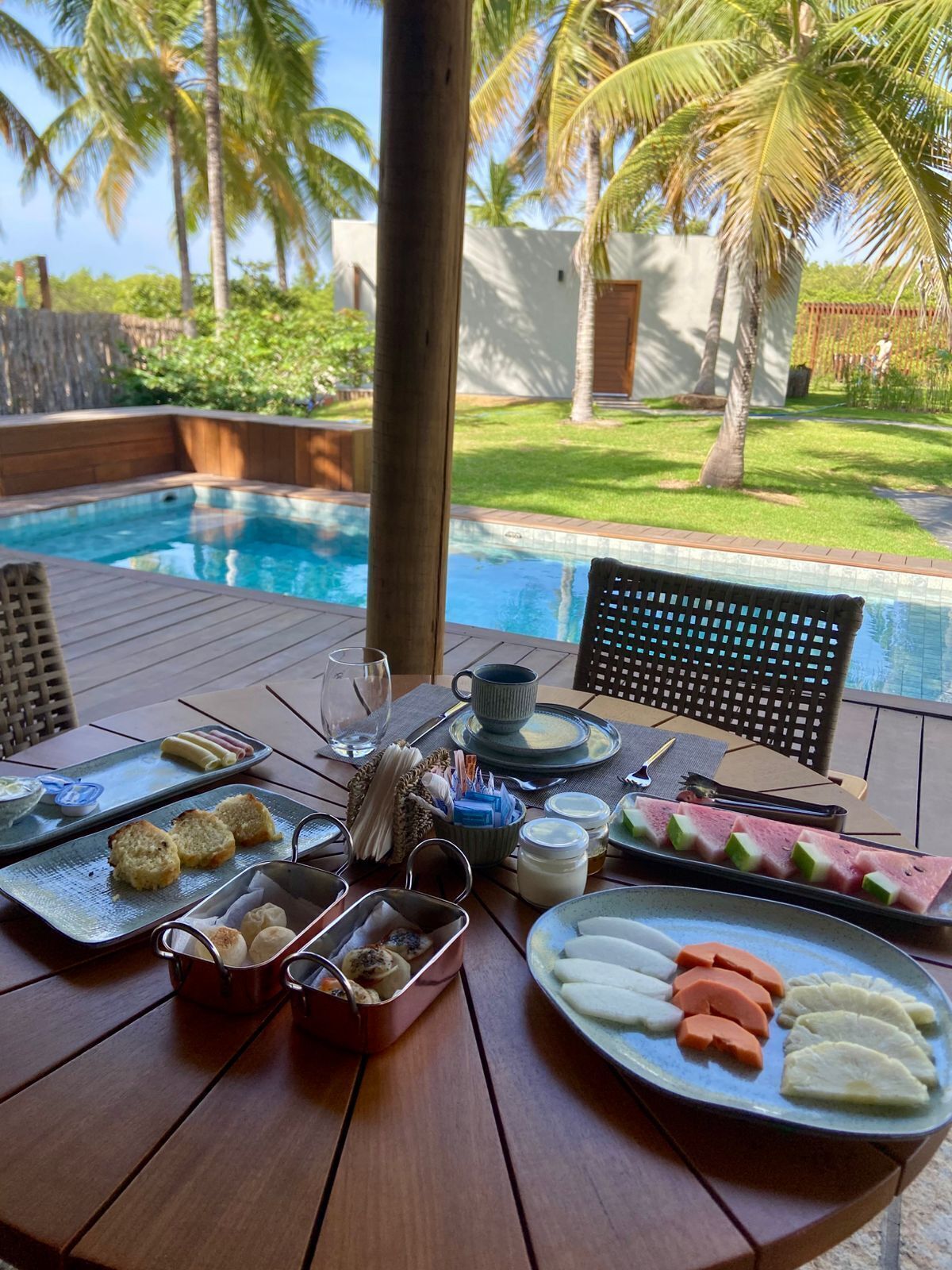 Free daily full breakfast