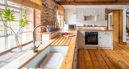 Bella's Barn, Weybourne, Norfolk