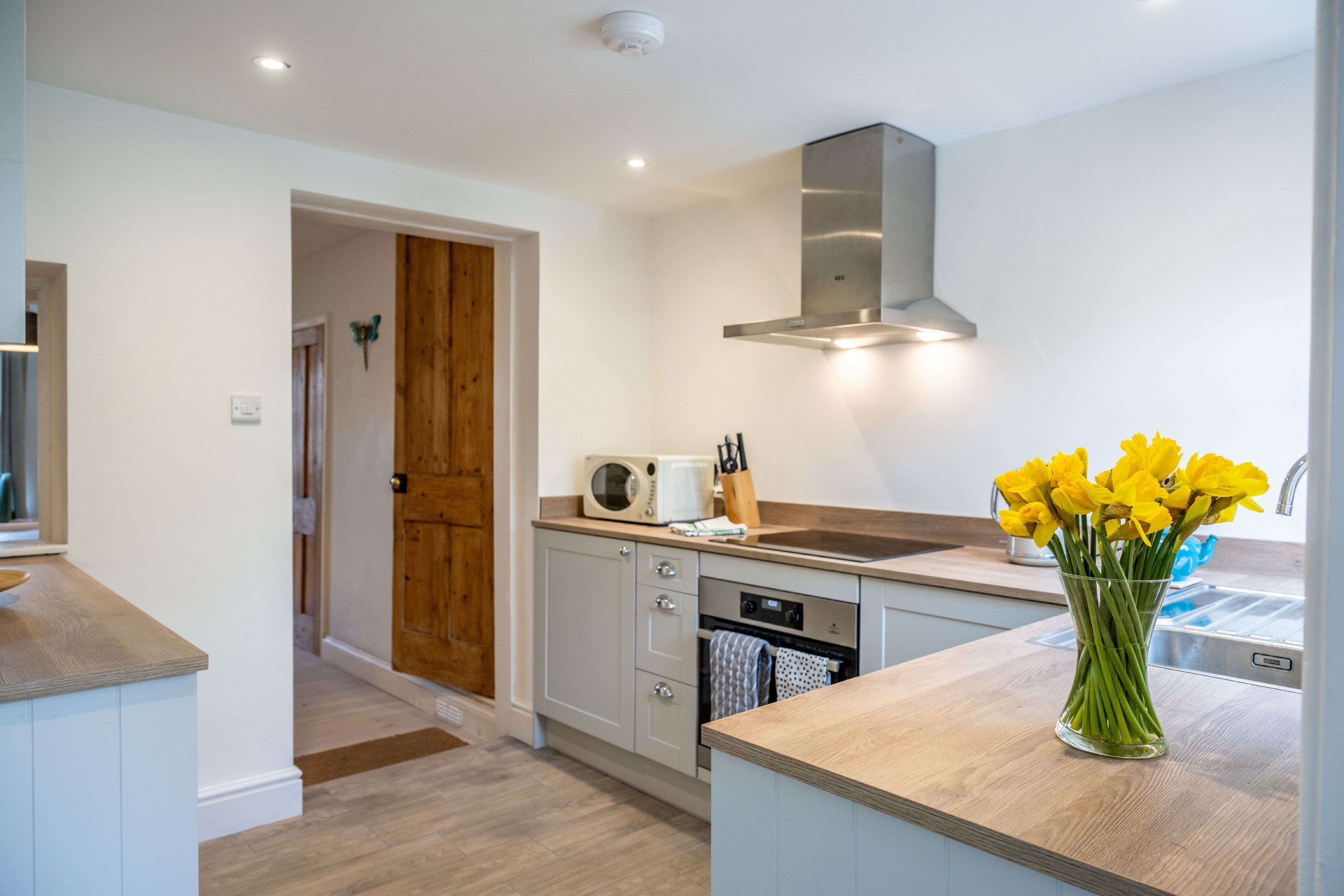 Microwave, dishwasher, highchair