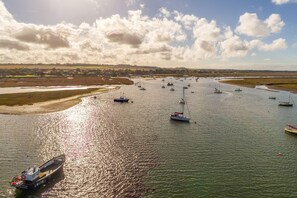 Marina - Lifeboat Cottage is cosy two bedroom cottage in the heart of Brancaster, dating back to the 18th Cen (Brancaster)