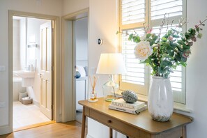 Interior - White Horses is a pretty-as-a-picture Norfolk maisonette, with an absolutely stunning panoramic view (Blakeney)