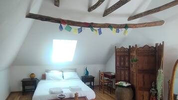 舒適套房, 陽台, 山景 | 免費無線上網