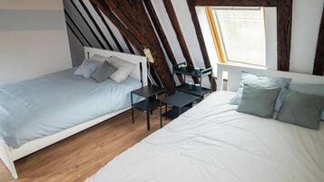 2 bedrooms, WiFi, bed sheets