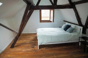 2 室のベッドルーム、WiFi、ベッドシーツ