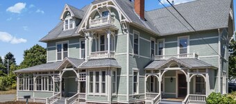 Wolfville Manor Acadia Downtown Theater Sauna