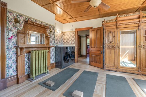 Wolfville Manor Acadia Downtown Theater Sauna