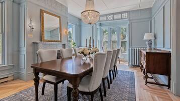 Rumah | 4 kamar tidur