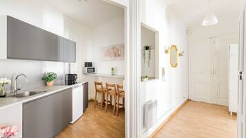 Apartment | Private kitchen | Fridge, microwave, stovetop, toaster