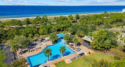 Port St. Joe Beach Home w/Golf Cart| Sleeps 12 |Pools & Beach Access