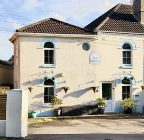 واجهة المنشأة