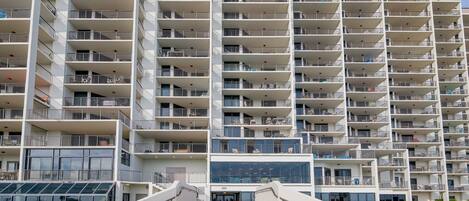 Condo, 2 Bedrooms | Exterior