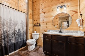 Cabin, 3 Bedrooms | Bathroom | Towels - Smoky Blue Haven 3 Bedroom Cabin (Sevierville)