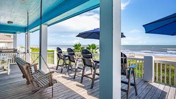 House, 3 Bedrooms | Terrace/patio