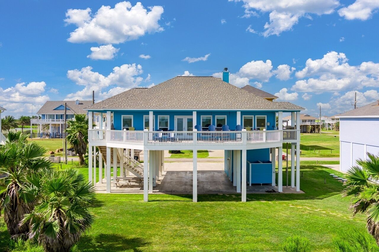 House, 3 Bedrooms | Property grounds