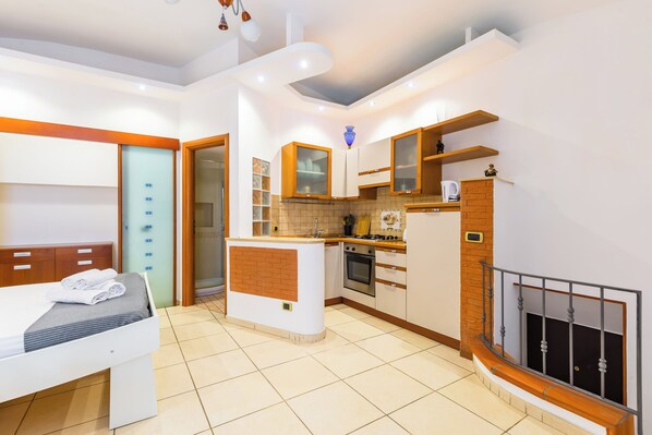 Estúdio (0 Bedroom) | Área de estar | TV